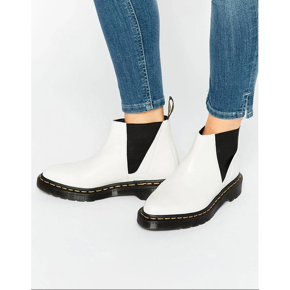 DR MARTENS Bianca Smooth Leather Chelsea boots in White SZ:7